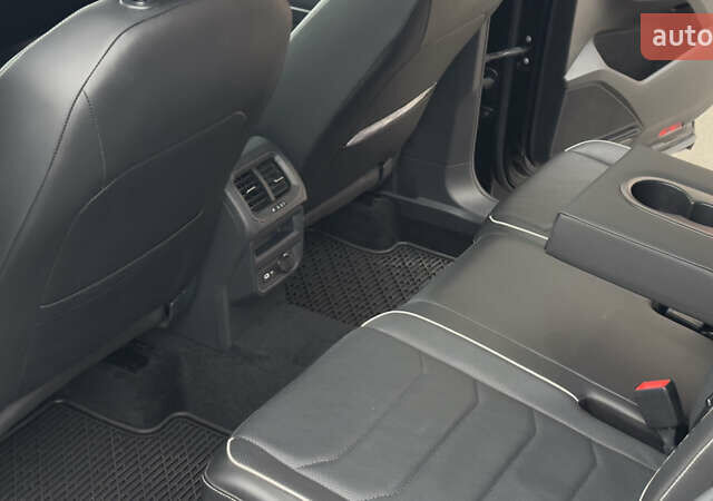 Черный Фольксваген Тигуан, объемом двигателя 1.98 л и пробегом 32 тыс. км за 33700 $, фото 27 на Automoto.ua