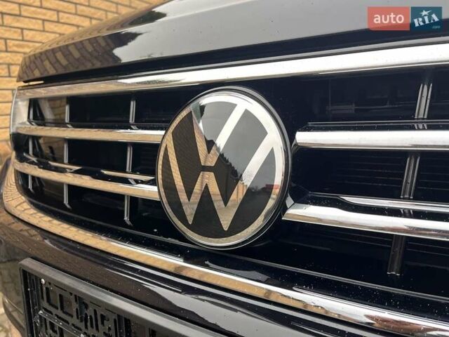 Чорний Фольксваген Тігуан, об'ємом двигуна 1.97 л та пробігом 164 тис. км за 35000 $, фото 13 на Automoto.ua