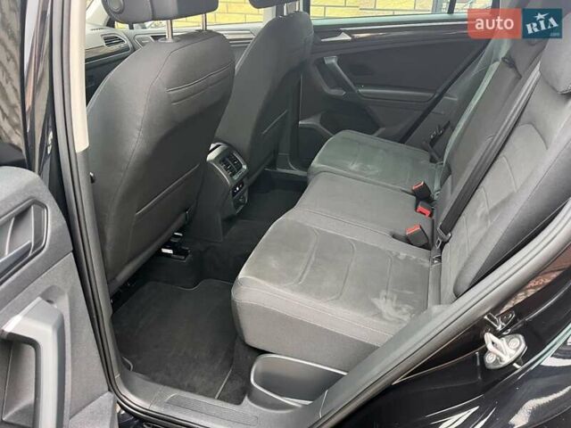 Чорний Фольксваген Тігуан, об'ємом двигуна 1.97 л та пробігом 164 тис. км за 35000 $, фото 25 на Automoto.ua