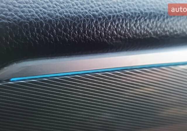 Черный Фольксваген Тигуан, объемом двигателя 2 л и пробегом 89 тыс. км за 26900 $, фото 63 на Automoto.ua