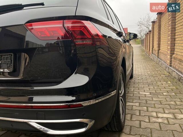 Чорний Фольксваген Тігуан, об'ємом двигуна 1.97 л та пробігом 164 тис. км за 35000 $, фото 7 на Automoto.ua