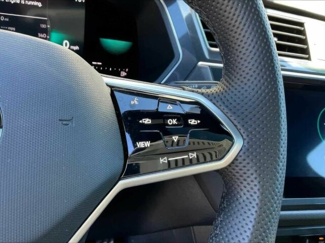 Черный Фольксваген Тигуан, объемом двигателя 2 л и пробегом 11 тыс. км за 7800 $, фото 9 на Automoto.ua