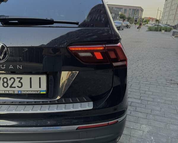 Черный Фольксваген Тигуан, объемом двигателя 1.98 л и пробегом 50 тыс. км за 23700 $, фото 9 на Automoto.ua