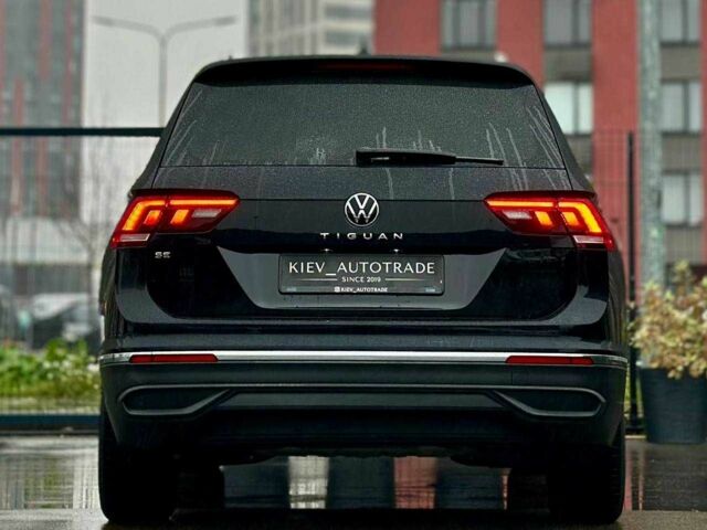 Черный Фольксваген Тигуан, объемом двигателя 2 л и пробегом 71 тыс. км за 27900 $, фото 1 на Automoto.ua