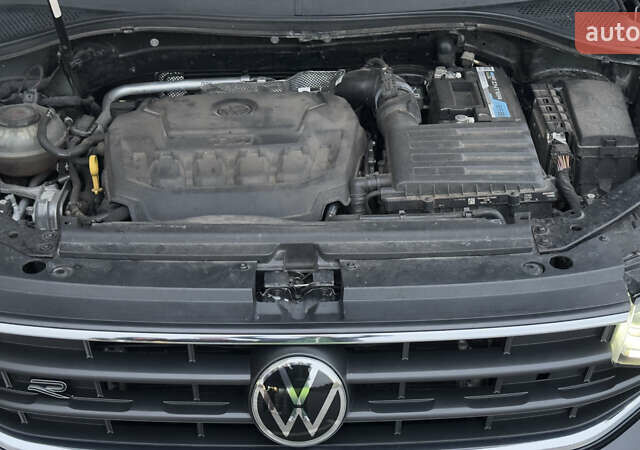 Черный Фольксваген Тигуан, объемом двигателя 1.98 л и пробегом 32 тыс. км за 33700 $, фото 62 на Automoto.ua