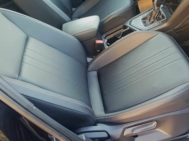 Черный Фольксваген Тигуан, объемом двигателя 2 л и пробегом 55 тыс. км за 26900 $, фото 18 на Automoto.ua