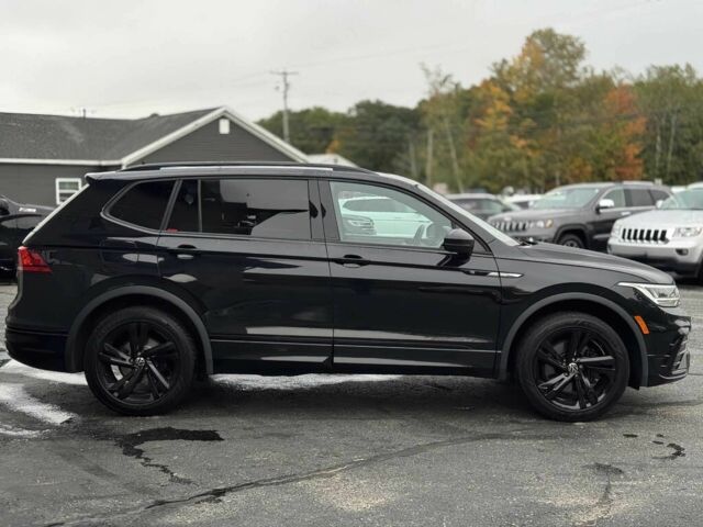 Чорний Фольксваген Тігуан, об'ємом двигуна 2 л та пробігом 30 тис. км за 19200 $, фото 4 на Automoto.ua