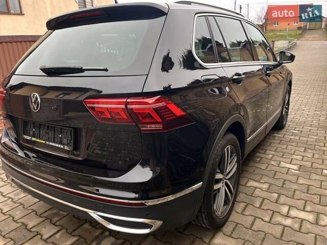 Чорний Фольксваген Тігуан, об'ємом двигуна 1.97 л та пробігом 164 тис. км за 35000 $, фото 10 на Automoto.ua