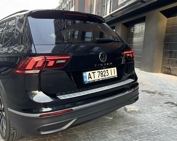 Черный Фольксваген Тигуан, объемом двигателя 1.98 л и пробегом 50 тыс. км за 23700 $, фото 6 на Automoto.ua