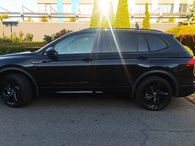 Черный Фольксваген Тигуан, объемом двигателя 2 л и пробегом 55 тыс. км за 26900 $, фото 4 на Automoto.ua