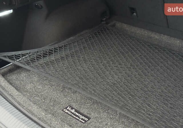 Черный Фольксваген Тигуан, объемом двигателя 1.98 л и пробегом 32 тыс. км за 33700 $, фото 23 на Automoto.ua