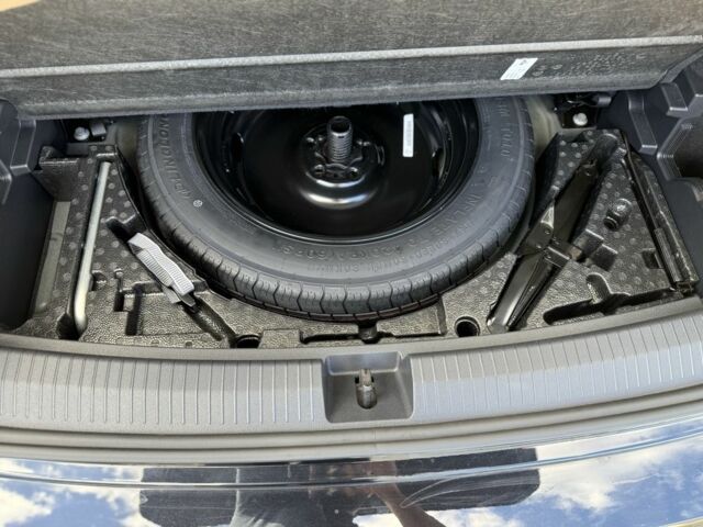 Черный Фольксваген Тигуан, объемом двигателя 2 л и пробегом 12 тыс. км за 25500 $, фото 11 на Automoto.ua