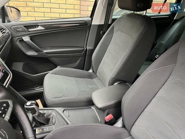 Чорний Фольксваген Тігуан, об'ємом двигуна 1.97 л та пробігом 164 тис. км за 35000 $, фото 22 на Automoto.ua