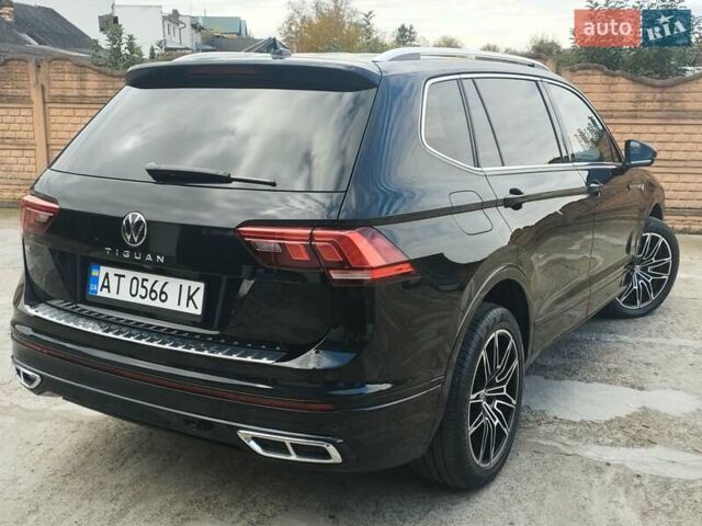 Чорний Фольксваген Тігуан, об'ємом двигуна 1.98 л та пробігом 28 тис. км за 27800 $, фото 1 на Automoto.ua