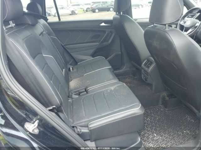 Черный Фольксваген Тигуан, объемом двигателя 2 л и пробегом 38 тыс. км за 8600 $, фото 7 на Automoto.ua