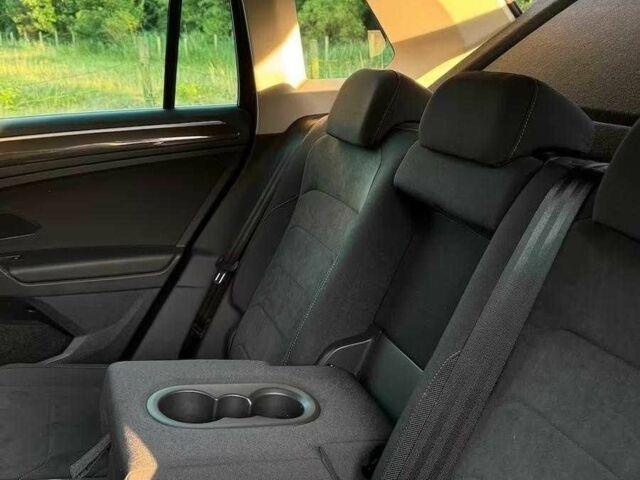 Чорний Фольксваген Тігуан, об'ємом двигуна 0 л та пробігом 42 тис. км за 19000 $, фото 6 на Automoto.ua