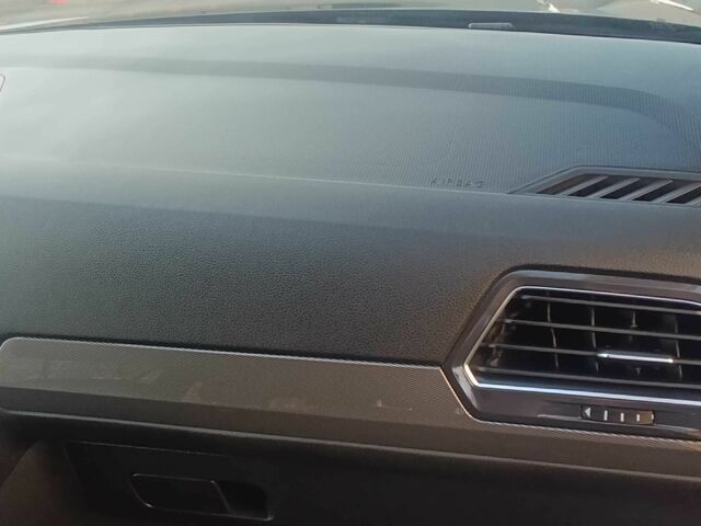 Черный Фольксваген Тигуан, объемом двигателя 2 л и пробегом 55 тыс. км за 26900 $, фото 20 на Automoto.ua