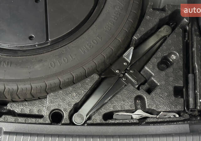 Черный Фольксваген Тигуан, объемом двигателя 1.98 л и пробегом 32 тыс. км за 33700 $, фото 22 на Automoto.ua