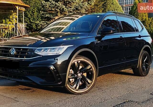 Черный Фольксваген Тигуан, объемом двигателя 2 л и пробегом 89 тыс. км за 26900 $, фото 52 на Automoto.ua
