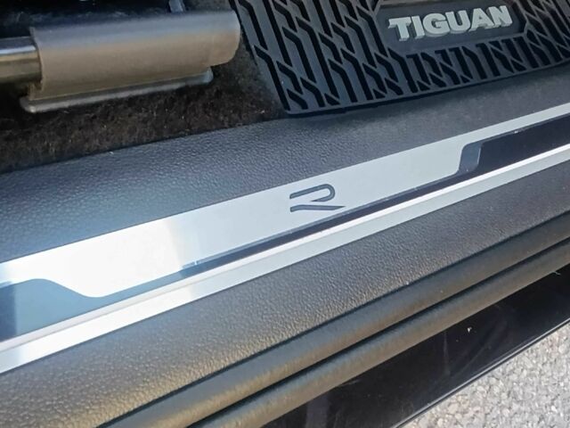 Черный Фольксваген Тигуан, объемом двигателя 2 л и пробегом 55 тыс. км за 26900 $, фото 17 на Automoto.ua