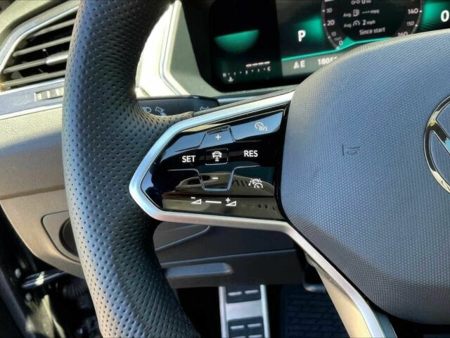 Черный Фольксваген Тигуан, объемом двигателя 2 л и пробегом 11 тыс. км за 7800 $, фото 8 на Automoto.ua