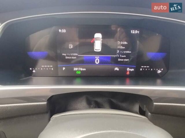 Чорний Фольксваген Тігуан, об'ємом двигуна 1.98 л та пробігом 28 тис. км за 27800 $, фото 12 на Automoto.ua