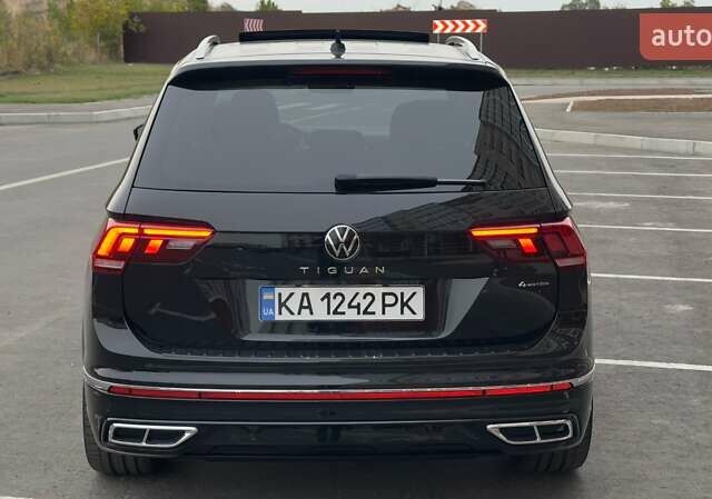 Черный Фольксваген Тигуан, объемом двигателя 1.98 л и пробегом 32 тыс. км за 33700 $, фото 13 на Automoto.ua
