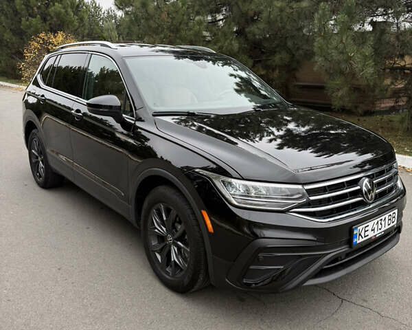 Чорний Фольксваген Тігуан, об'ємом двигуна 1.98 л та пробігом 6 тис. км за 29500 $, фото 4 на Automoto.ua