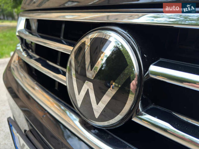 Черный Фольксваген Тигуан, объемом двигателя 1.98 л и пробегом 19 тыс. км за 27499 $, фото 11 на Automoto.ua