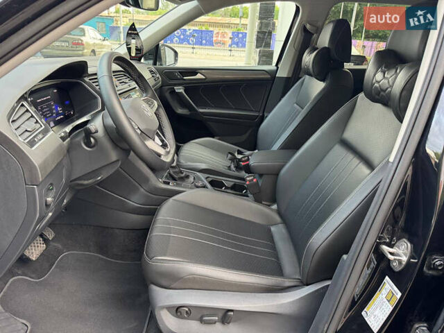 Черный Фольксваген Тигуан, объемом двигателя 1.98 л и пробегом 19 тыс. км за 27499 $, фото 13 на Automoto.ua