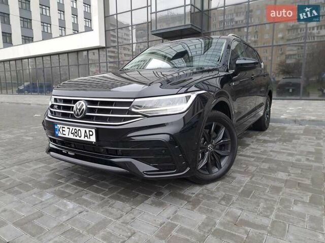Чорний Фольксваген Тігуан, об'ємом двигуна 1.98 л та пробігом 4 тис. км за 28900 $, фото 1 на Automoto.ua