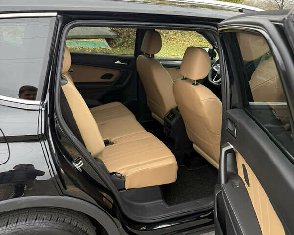 Чорний Фольксваген Тігуан, об'ємом двигуна 1.98 л та пробігом 6 тис. км за 29500 $, фото 28 на Automoto.ua