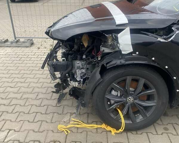 Чорний Фольксваген Тігуан, об'ємом двигуна 1.98 л та пробігом 3 тис. км за 14000 $, фото 9 на Automoto.ua