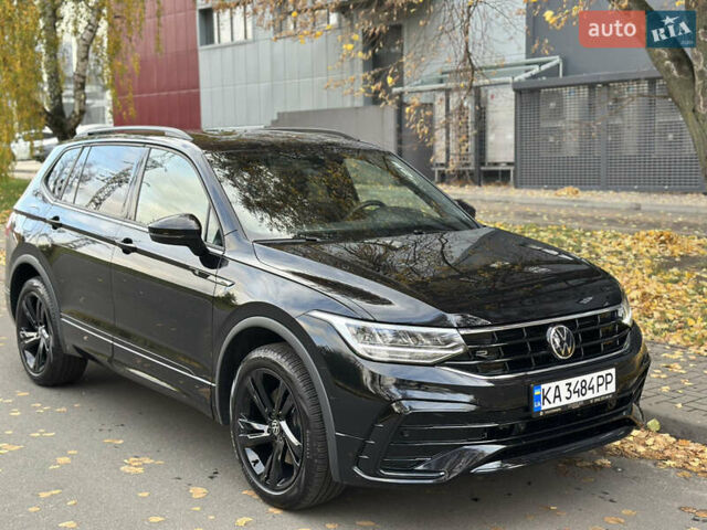 Черный Фольксваген Тигуан, объемом двигателя 1.98 л и пробегом 17 тыс. км за 29500 $, фото 4 на Automoto.ua