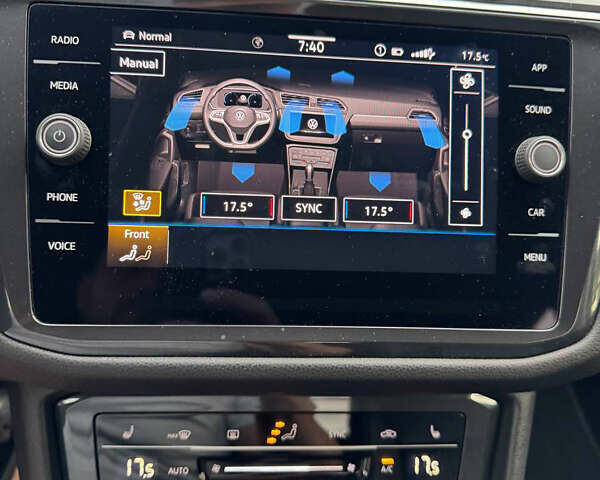 Черный Фольксваген Тигуан, объемом двигателя 1.98 л и пробегом 19 тыс. км за 27499 $, фото 18 на Automoto.ua