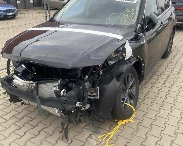 Чорний Фольксваген Тігуан, об'ємом двигуна 1.98 л та пробігом 3 тис. км за 14000 $, фото 11 на Automoto.ua
