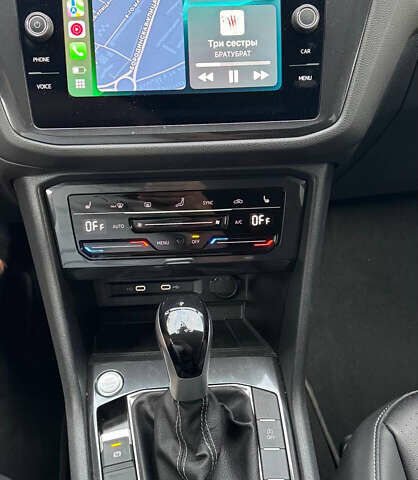 Черный Фольксваген Тигуан, объемом двигателя 1.98 л и пробегом 19 тыс. км за 27499 $, фото 20 на Automoto.ua