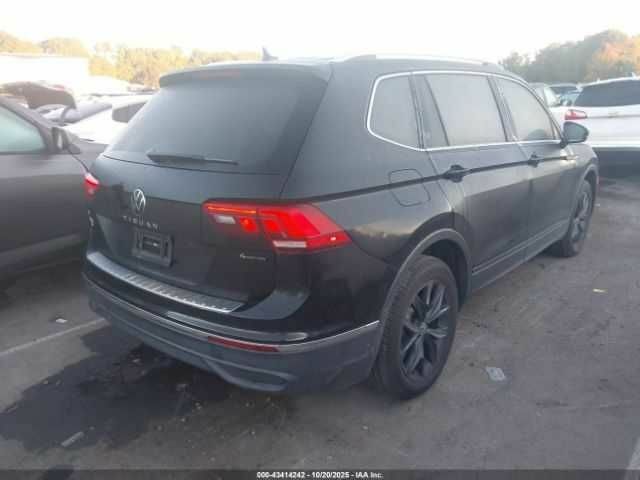 Чорний Фольксваген Тігуан, об'ємом двигуна 2 л та пробігом 16 тис. км за 8000 $, фото 3 на Automoto.ua