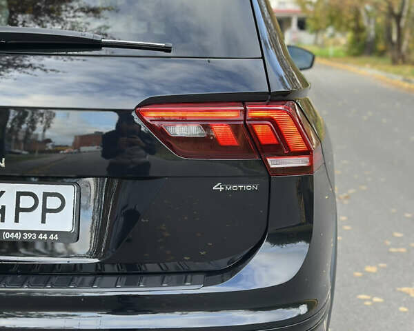 Черный Фольксваген Тигуан, объемом двигателя 1.98 л и пробегом 17 тыс. км за 29500 $, фото 7 на Automoto.ua