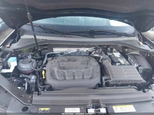 Чорний Фольксваген Тігуан, об'ємом двигуна 2 л та пробігом 16 тис. км за 8000 $, фото 9 на Automoto.ua