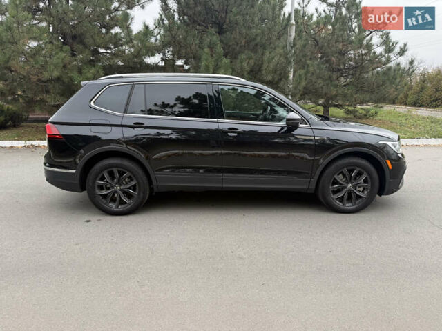 Чорний Фольксваген Тігуан, об'ємом двигуна 1.98 л та пробігом 6 тис. км за 29500 $, фото 5 на Automoto.ua