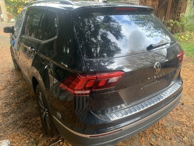 Чорний Фольксваген Тігуан, об'ємом двигуна 0 л та пробігом 13 тис. км за 12900 $, фото 2 на Automoto.ua