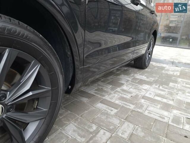 Чорний Фольксваген Тігуан, об'ємом двигуна 1.98 л та пробігом 4 тис. км за 28900 $, фото 12 на Automoto.ua