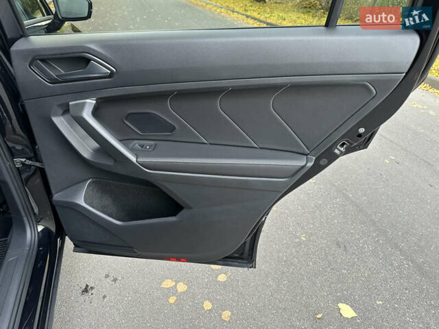 Черный Фольксваген Тигуан, объемом двигателя 1.98 л и пробегом 17 тыс. км за 29500 $, фото 14 на Automoto.ua