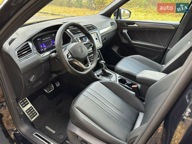 Черный Фольксваген Тигуан, объемом двигателя 1.98 л и пробегом 17 тыс. км за 29500 $, фото 9 на Automoto.ua