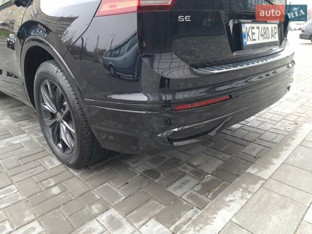 Чорний Фольксваген Тігуан, об'ємом двигуна 1.98 л та пробігом 4 тис. км за 28900 $, фото 10 на Automoto.ua