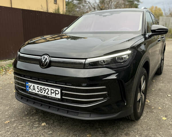 Чорний Фольксваген Тігуан, об'ємом двигуна 2 л та пробігом 1 тис. км за 48700 $, фото 25 на Automoto.ua