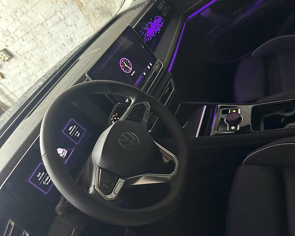 Черный Фольксваген Тигуан, объемом двигателя 1.97 л и пробегом 2 тыс. км за 33500 $, фото 12 на Automoto.ua