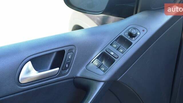 Фиолетовый Фольксваген Тигуан, объемом двигателя 1.98 л и пробегом 90 тыс. км за 15900 $, фото 13 на Automoto.ua