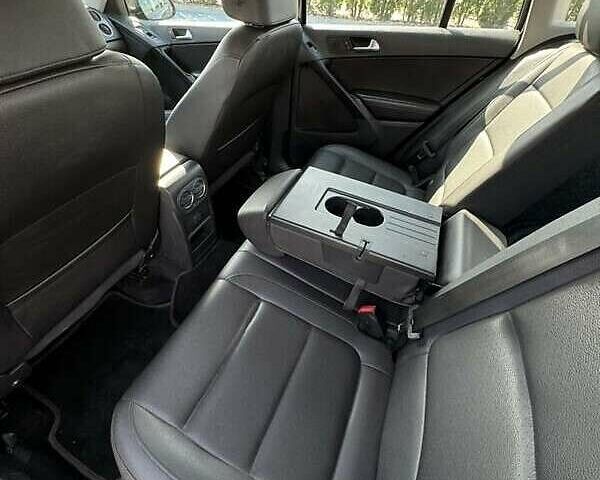 Фіолетовий Фольксваген Тігуан, об'ємом двигуна 1.98 л та пробігом 142 тис. км за 14300 $, фото 17 на Automoto.ua